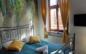 Cozy Old Town Apartments